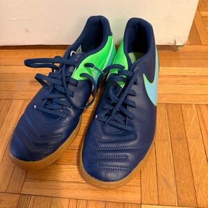 Nike Tiempo Women’s Indoor